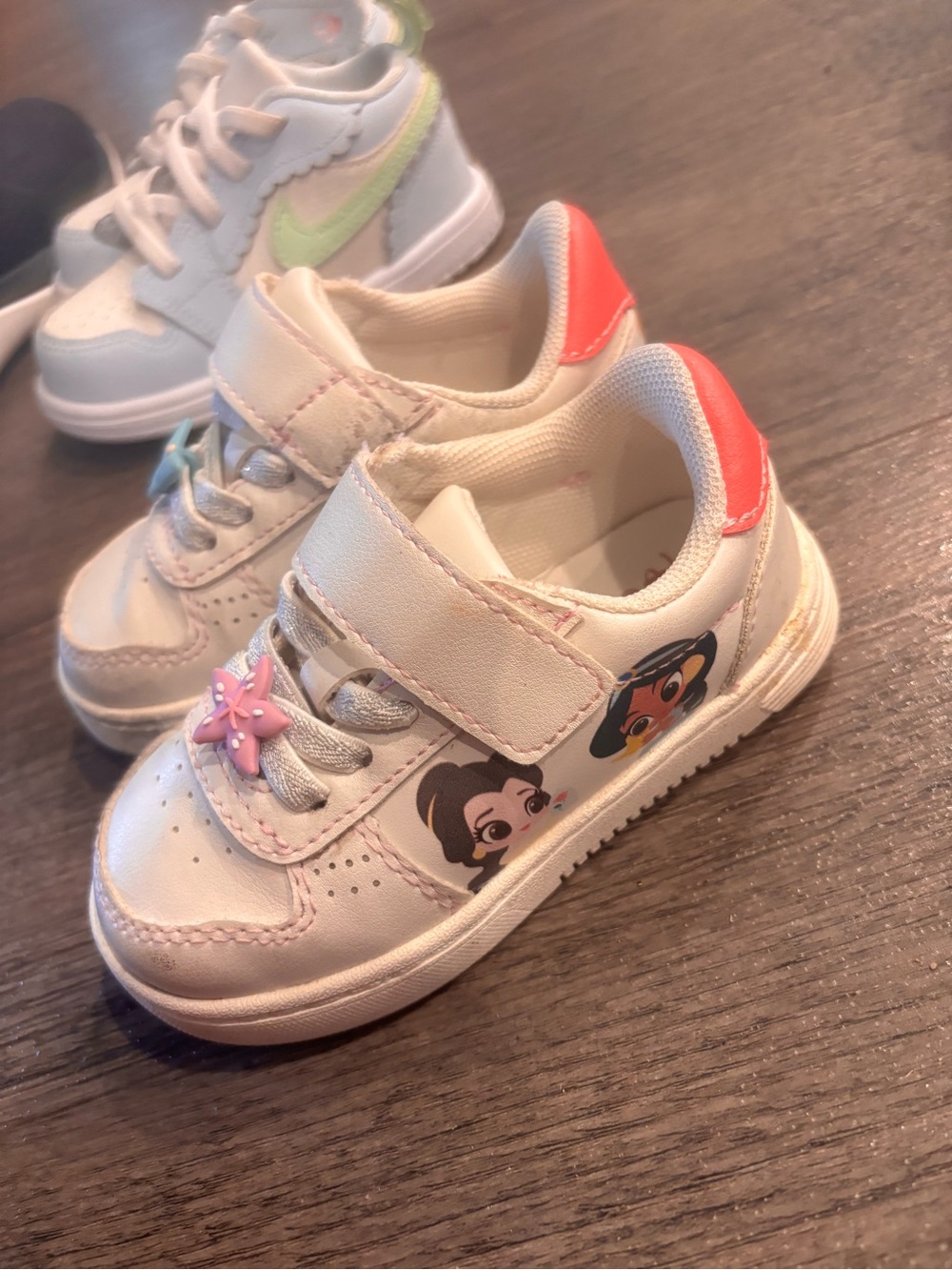 Zara White & Coral Kids Character Velcro Sneakers